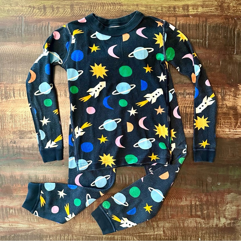 Hanna Andersson Black Pajama Set with Space Pattern